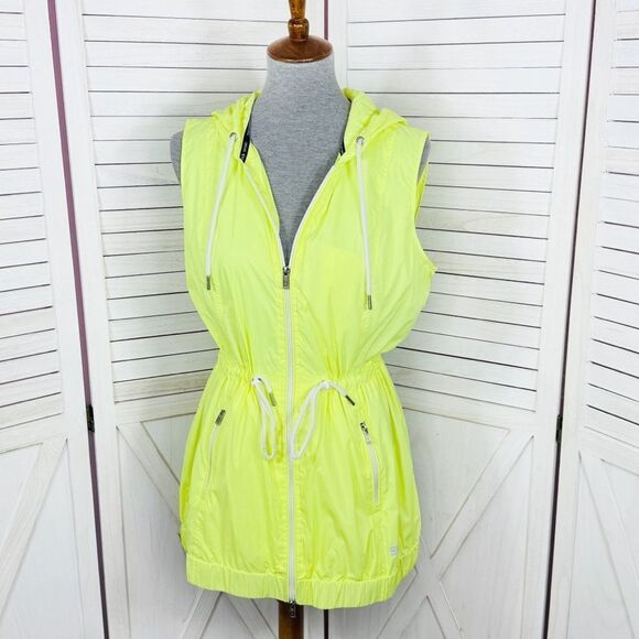 Tommy Hilfiger Sleeveless Cinch Waist Packable Nylon Vest Neon Yellow Large - Picture 1 of 15